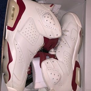 Jordan 6 Maroons